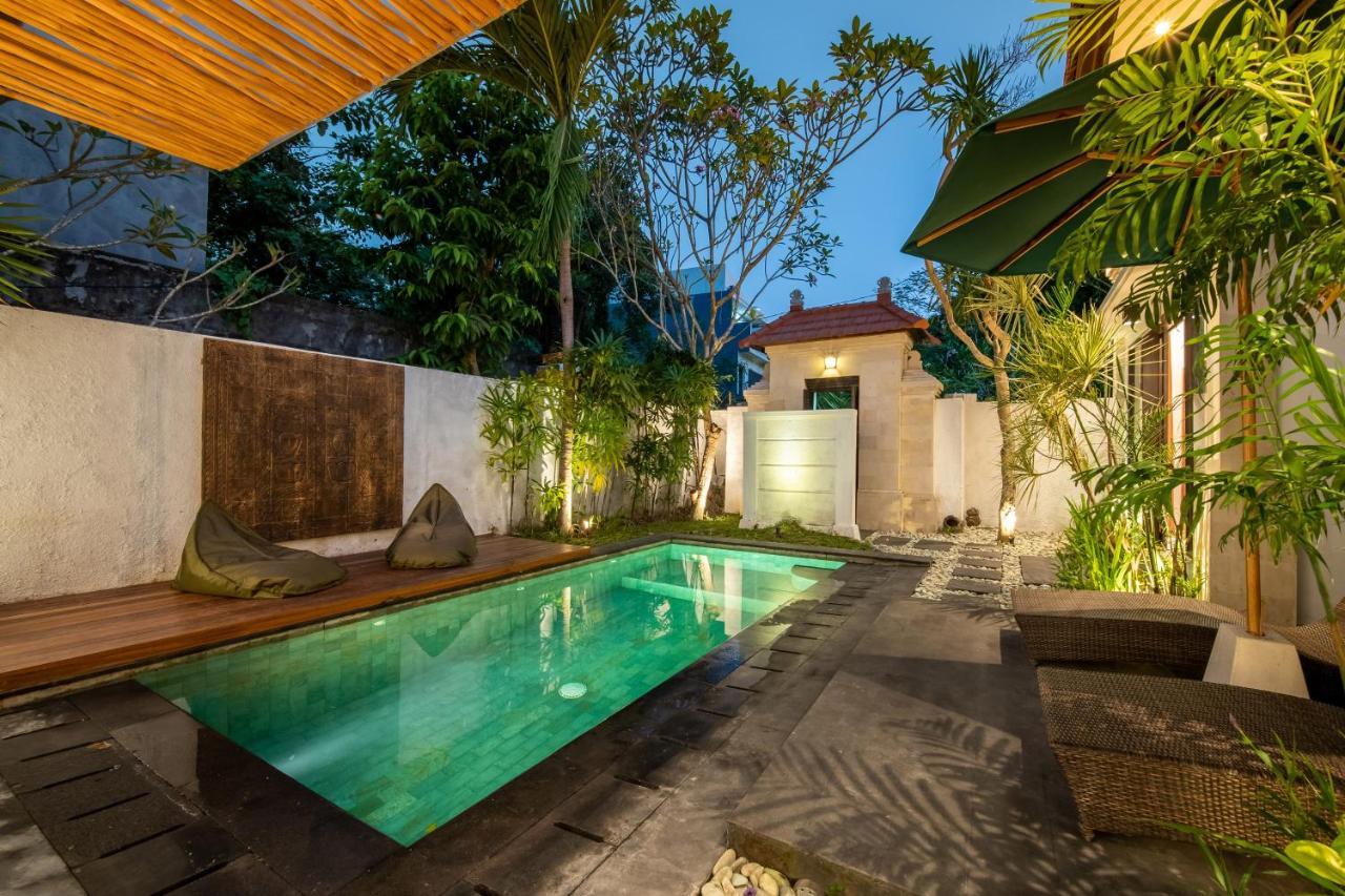Villa Banua Seminyak Exterior photo