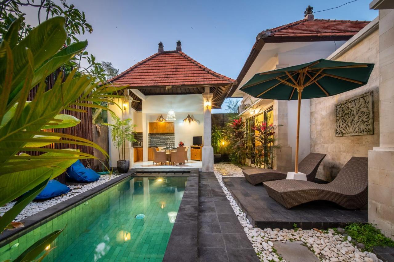 Villa Banua Seminyak Exterior photo