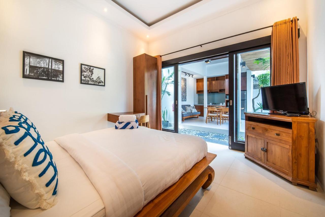 Villa Banua Seminyak Exterior photo